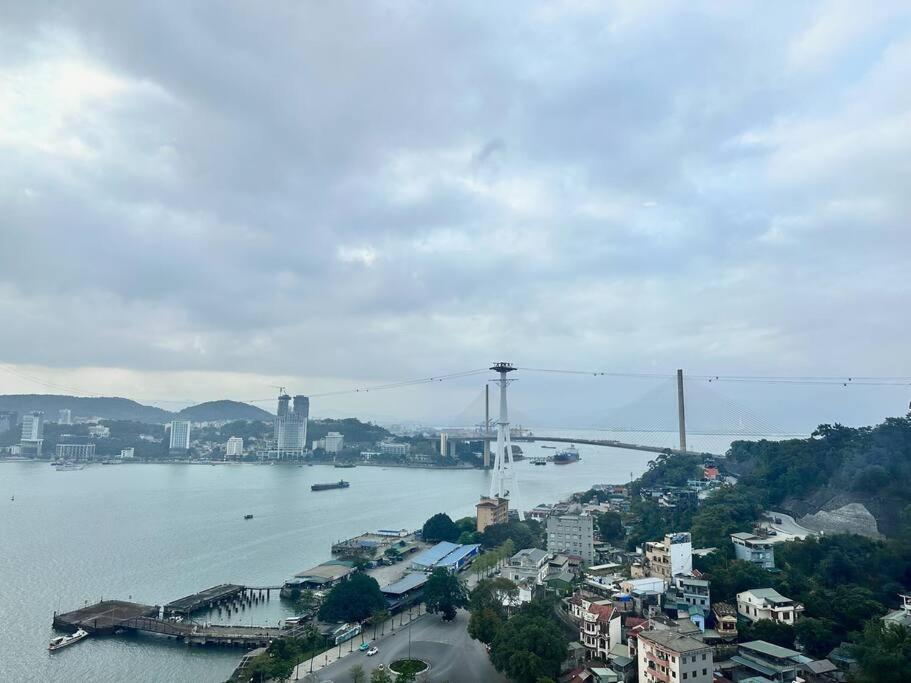 Sea & Sunwheel View 2Br/Apt Ha Long Esterno foto